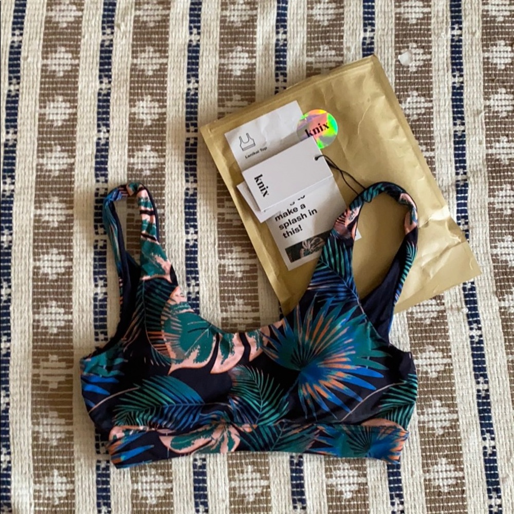 Knix Swimtop